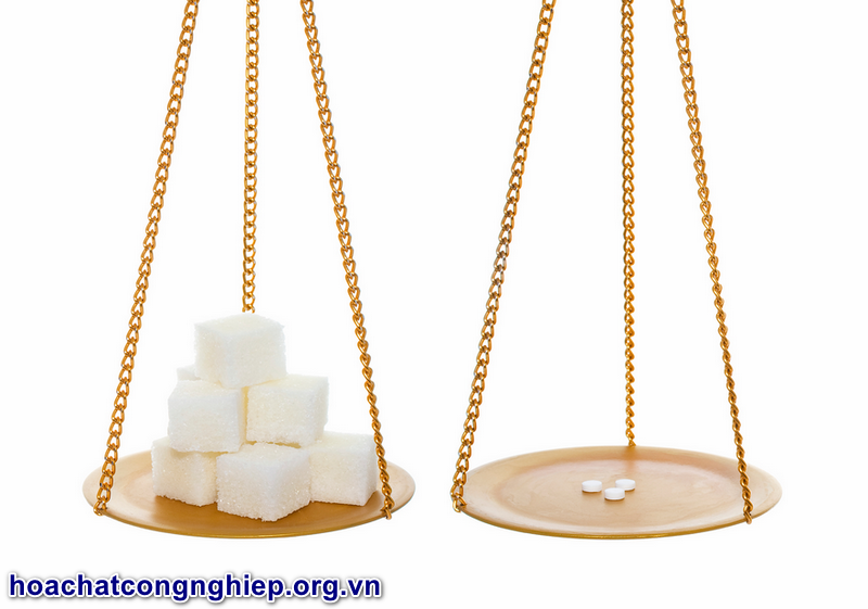 Điều khác biệt giữa chất làm ngọt tự nhiên và hóa chất tạo ngọt nhân tạo là hàm lượng calo