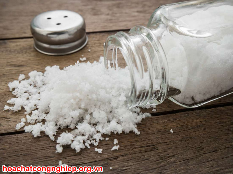Muối được coi là hóa chất bảo quản thực phẩm tự nhiên an toàn phổ biến nhất